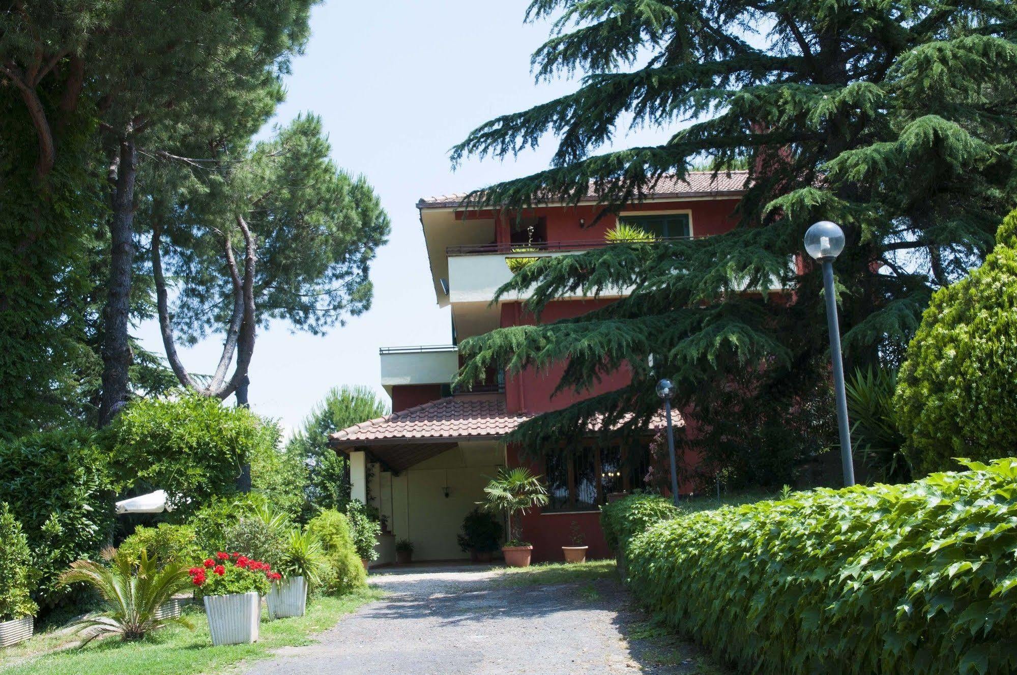 Hotel Villa Maria Luigia Frascati Exterior photo
